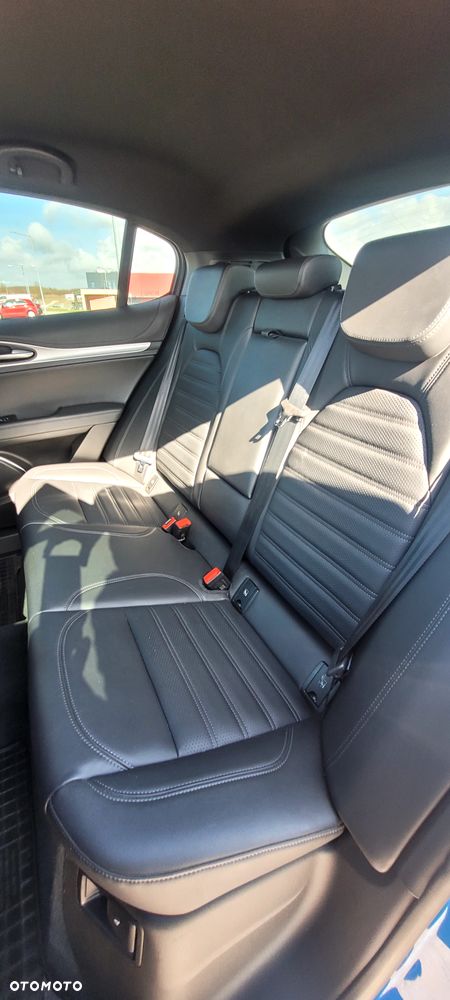 Alfa Romeo Stelvio 2.0 Turbo Veloce Q4 - 13