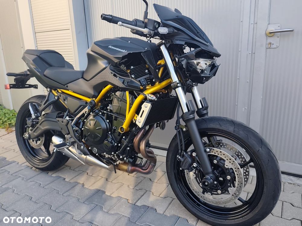 Kawasaki Z 650 - 10