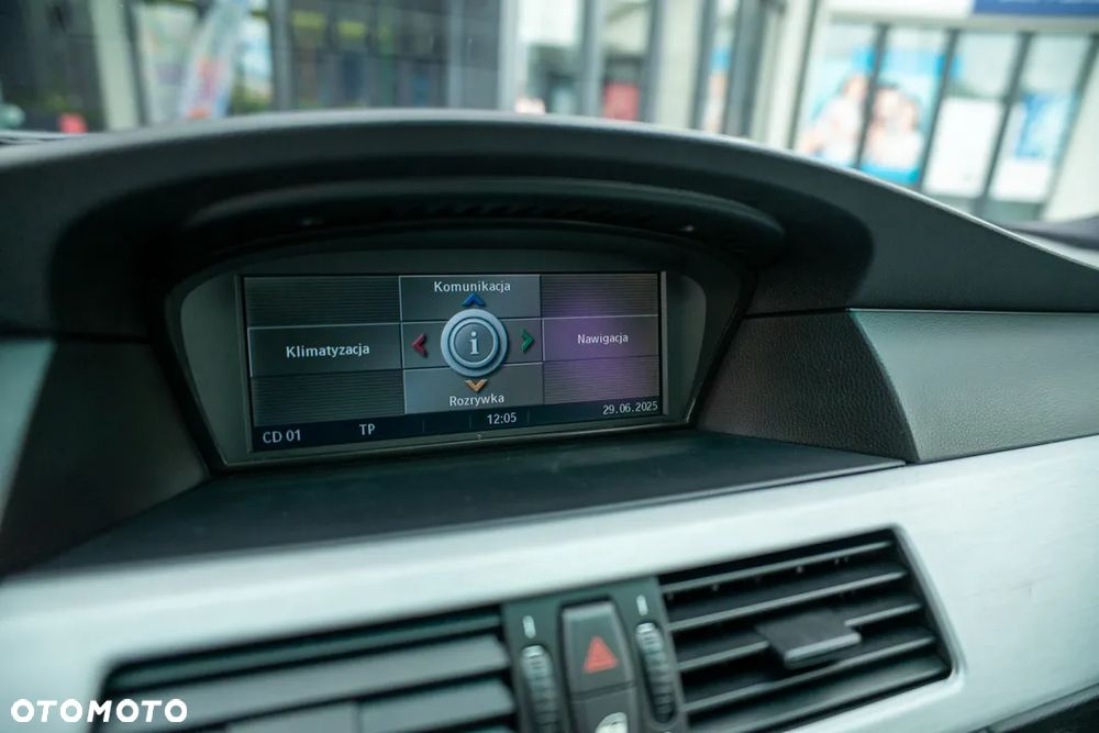 BMW M5 Standard - 40