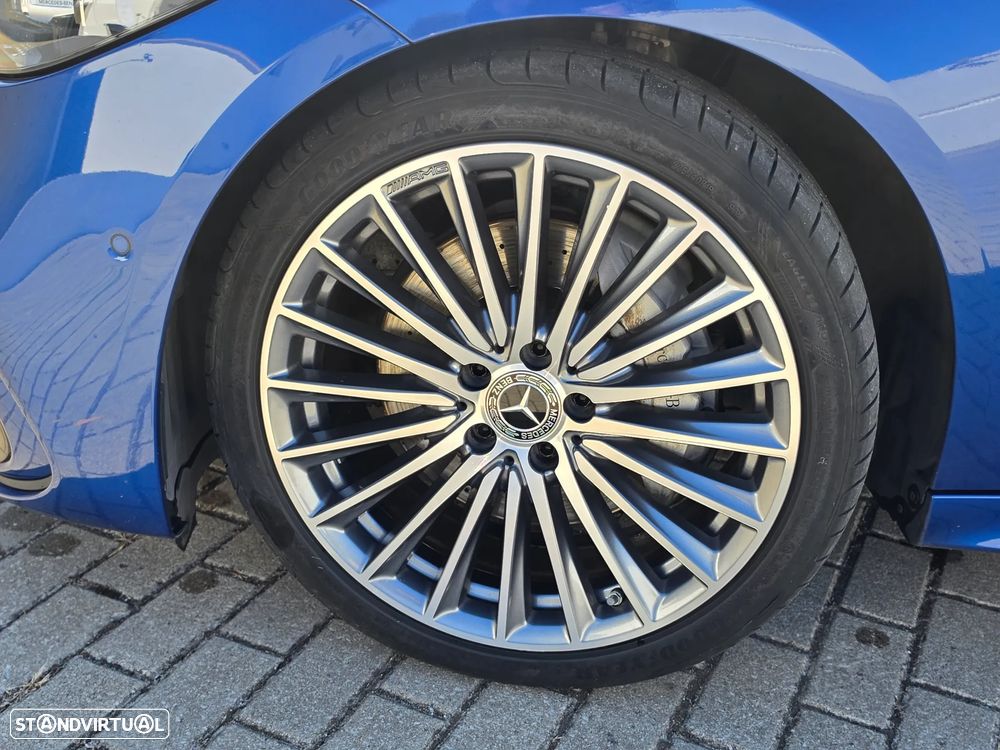 Mercedes-Benz C 220 d AMG Line - 4