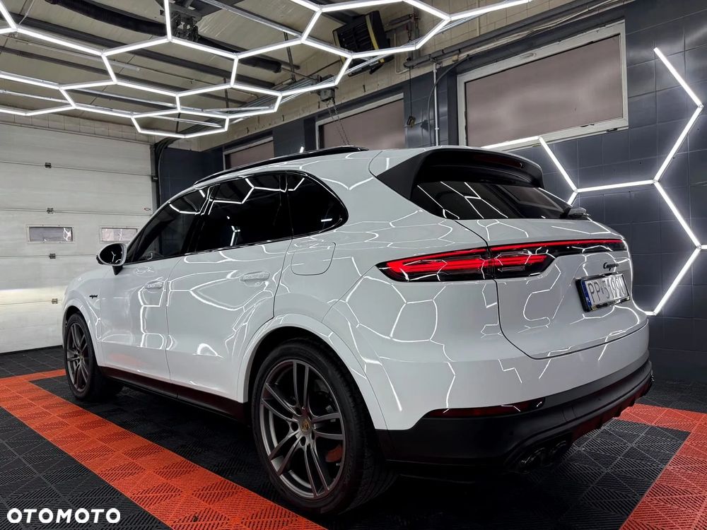 Porsche Cayenne E-Hybrid Platinum Edition - 8