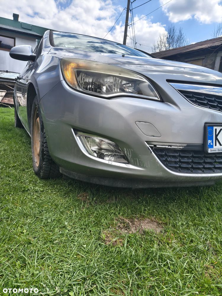 Opel Astra 1.6 Essentia - 12