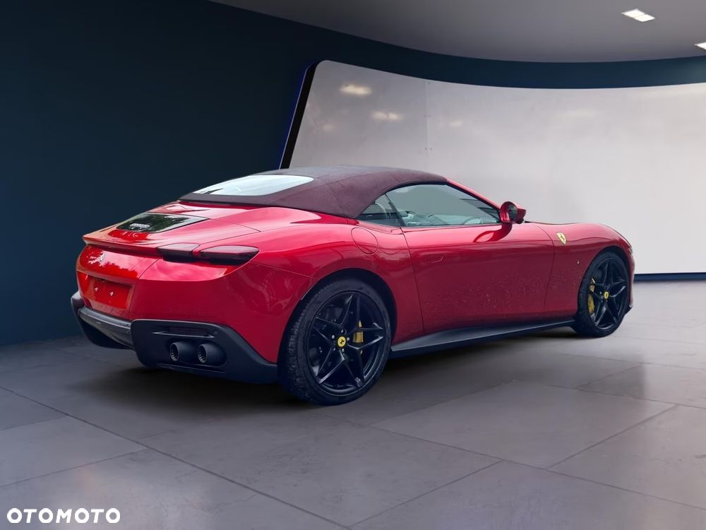Ferrari Roma Spider - 4