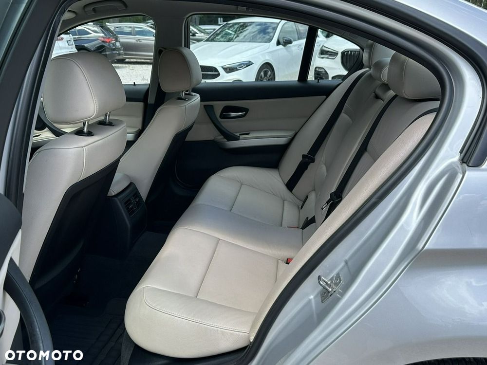 BMW Seria 3 - 14