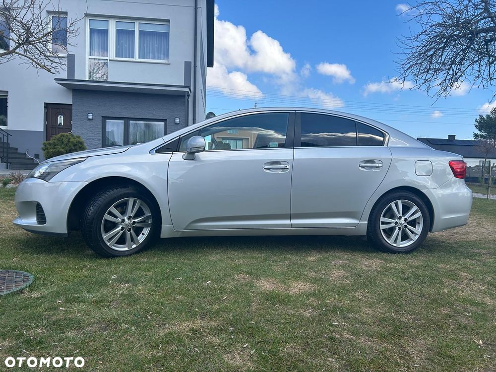 Toyota Avensis 1.8 Style - 2