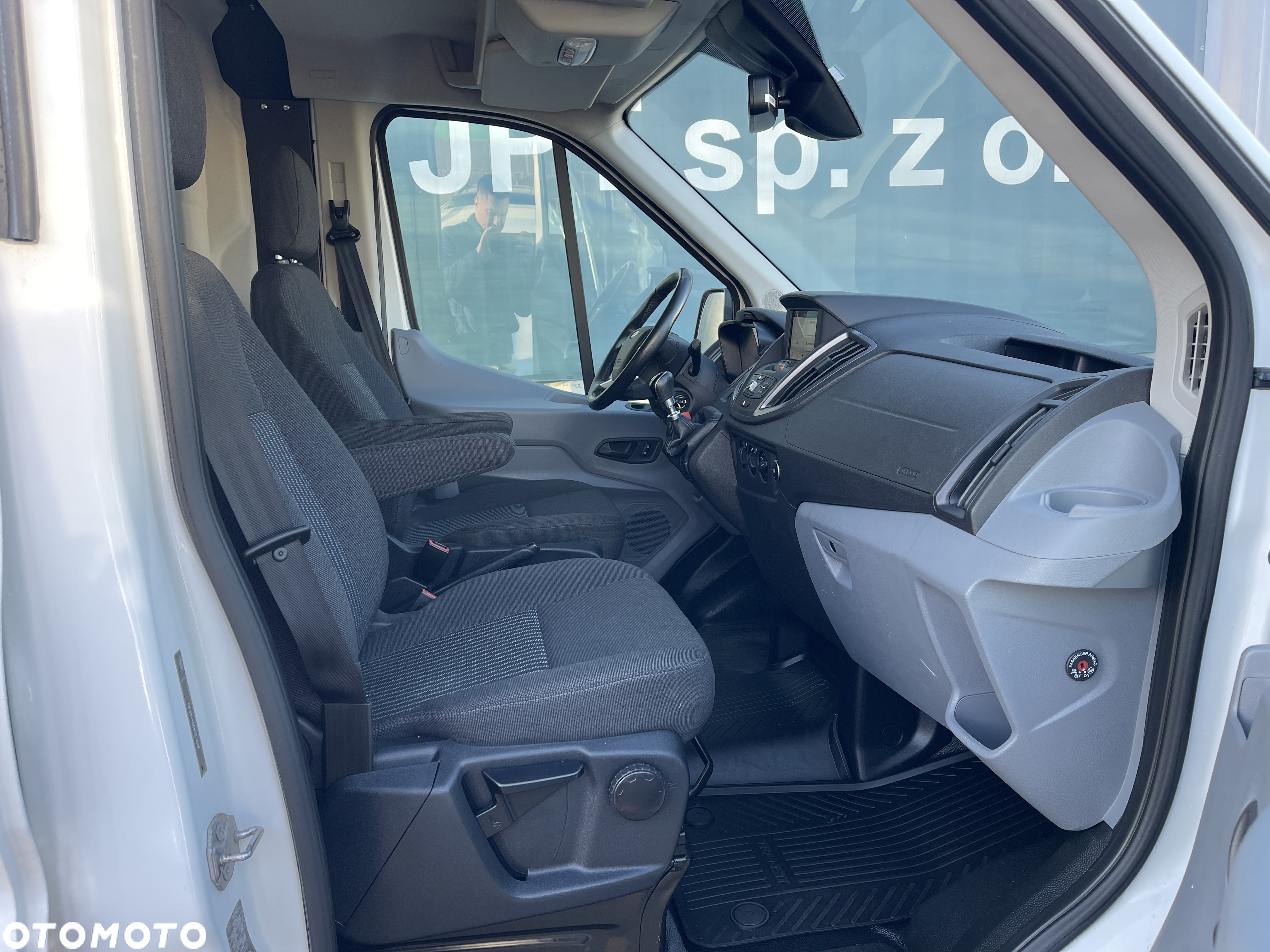 Ford Transit 350 L2H2 4x4 5-drzwi WEBASTO Kamera - 19