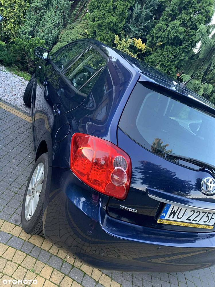 Toyota Auris 2.0 D-4D Luna - 7