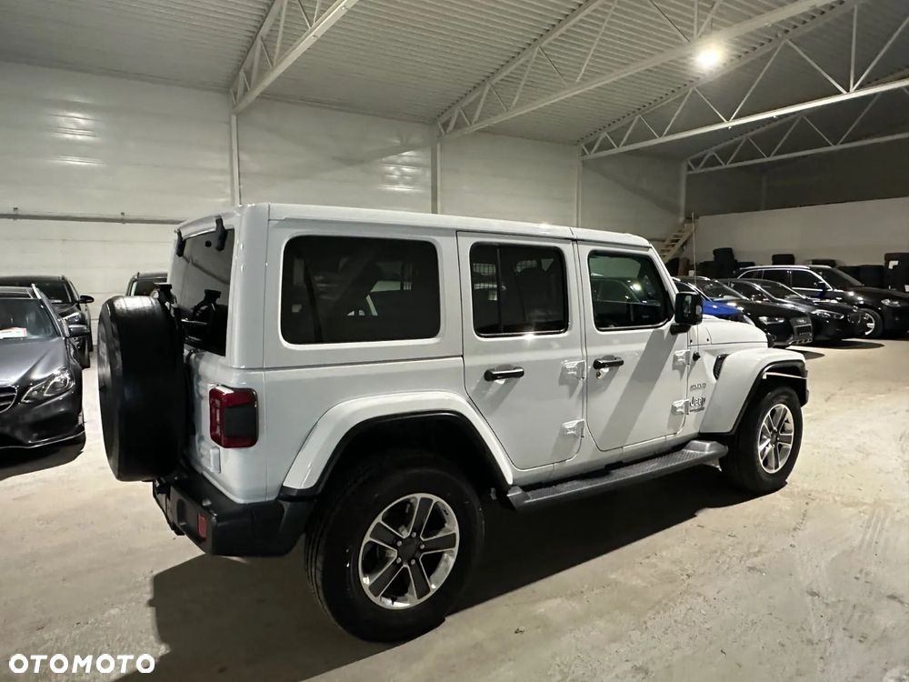 Jeep Wrangler Unlimited 2.2 CRDi Hardtop AWD Automatik Sahara - 13