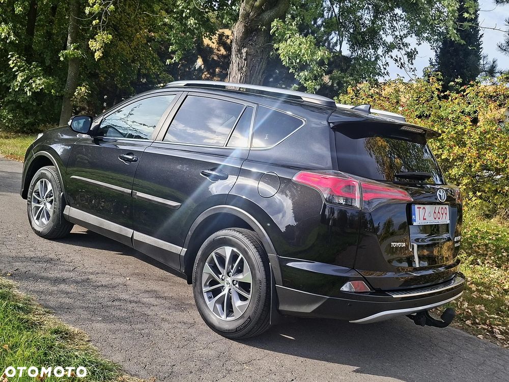Toyota RAV4 - 5