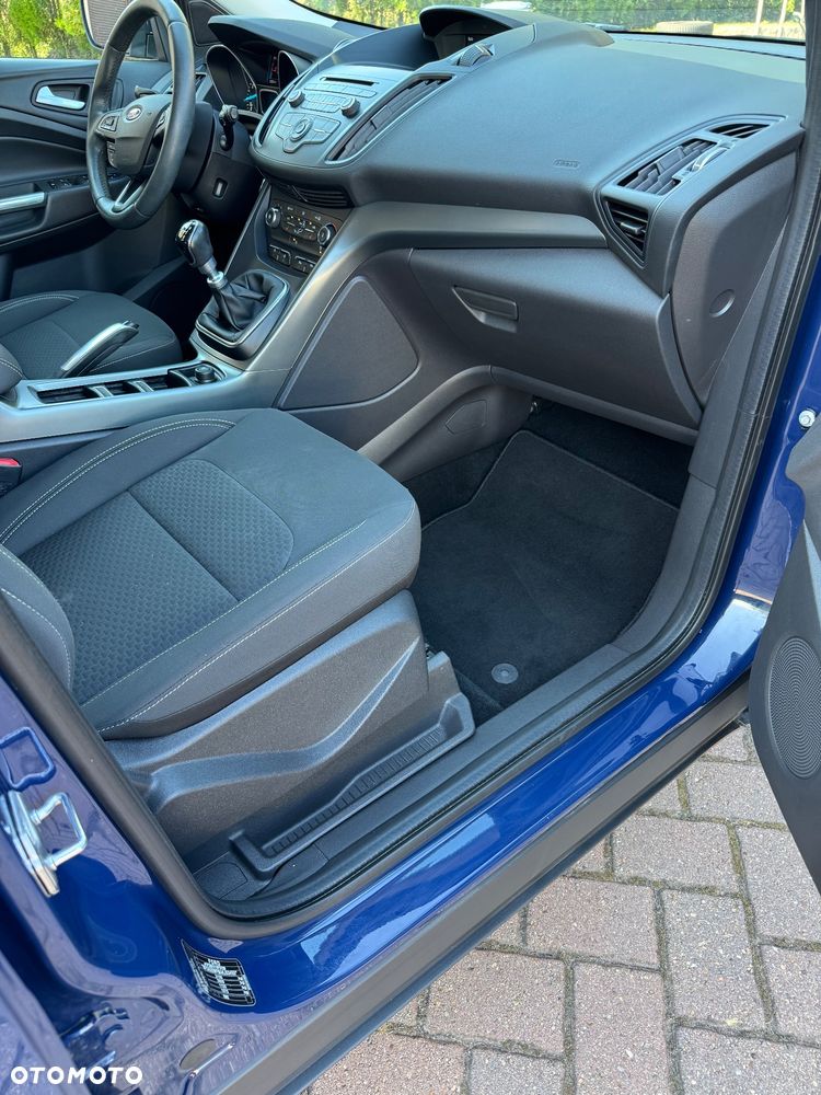 Ford Kuga 1.5 EcoBoost 2x4 Trend - 13