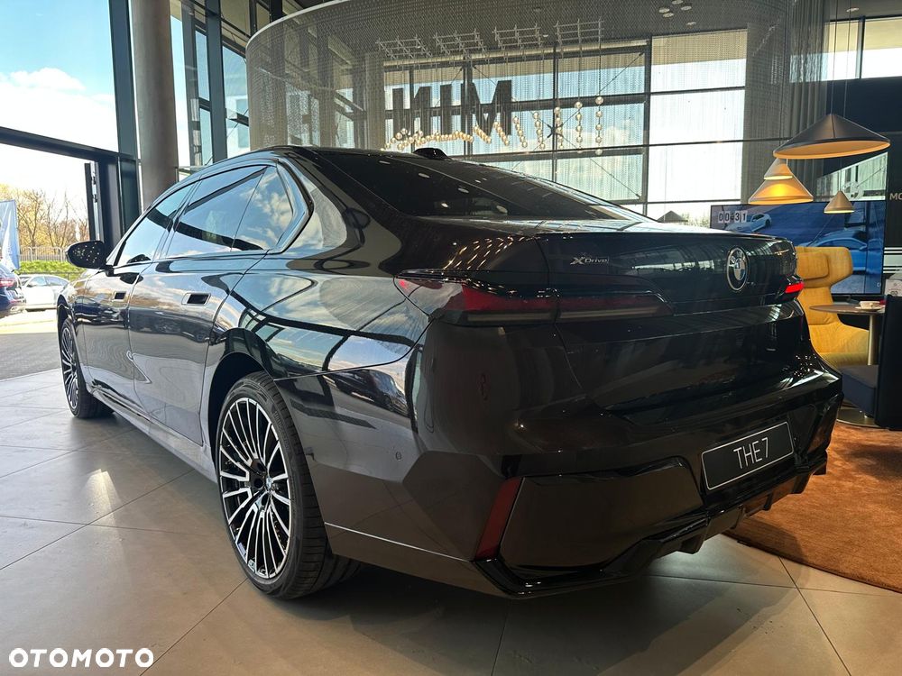 BMW Seria 7 - 5