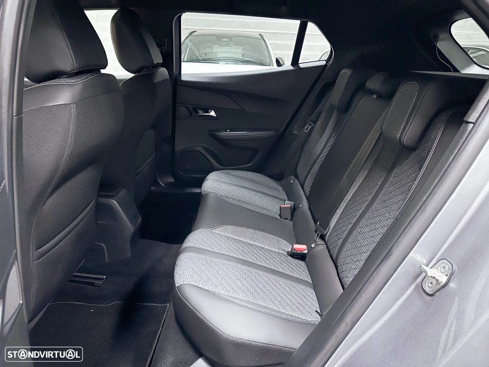 Peugeot 2008 1.2 PureTech Allure - 51