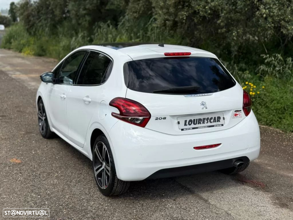 Peugeot 208 1.2 PureTech GT Line - 28