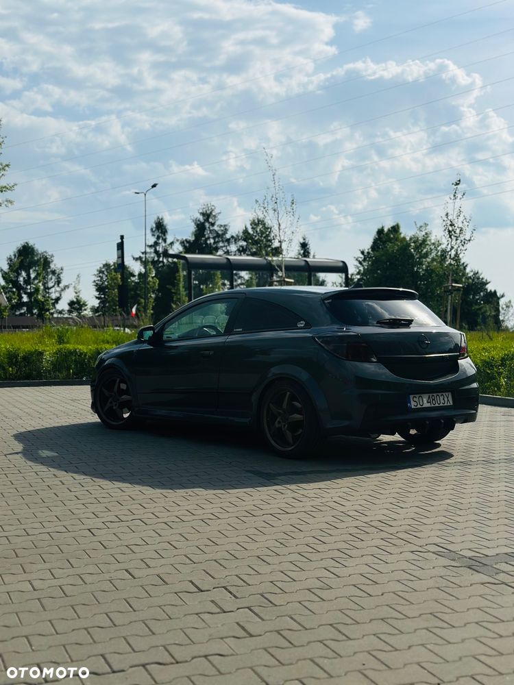Opel Astra 2.0 Turbo Sport - 4