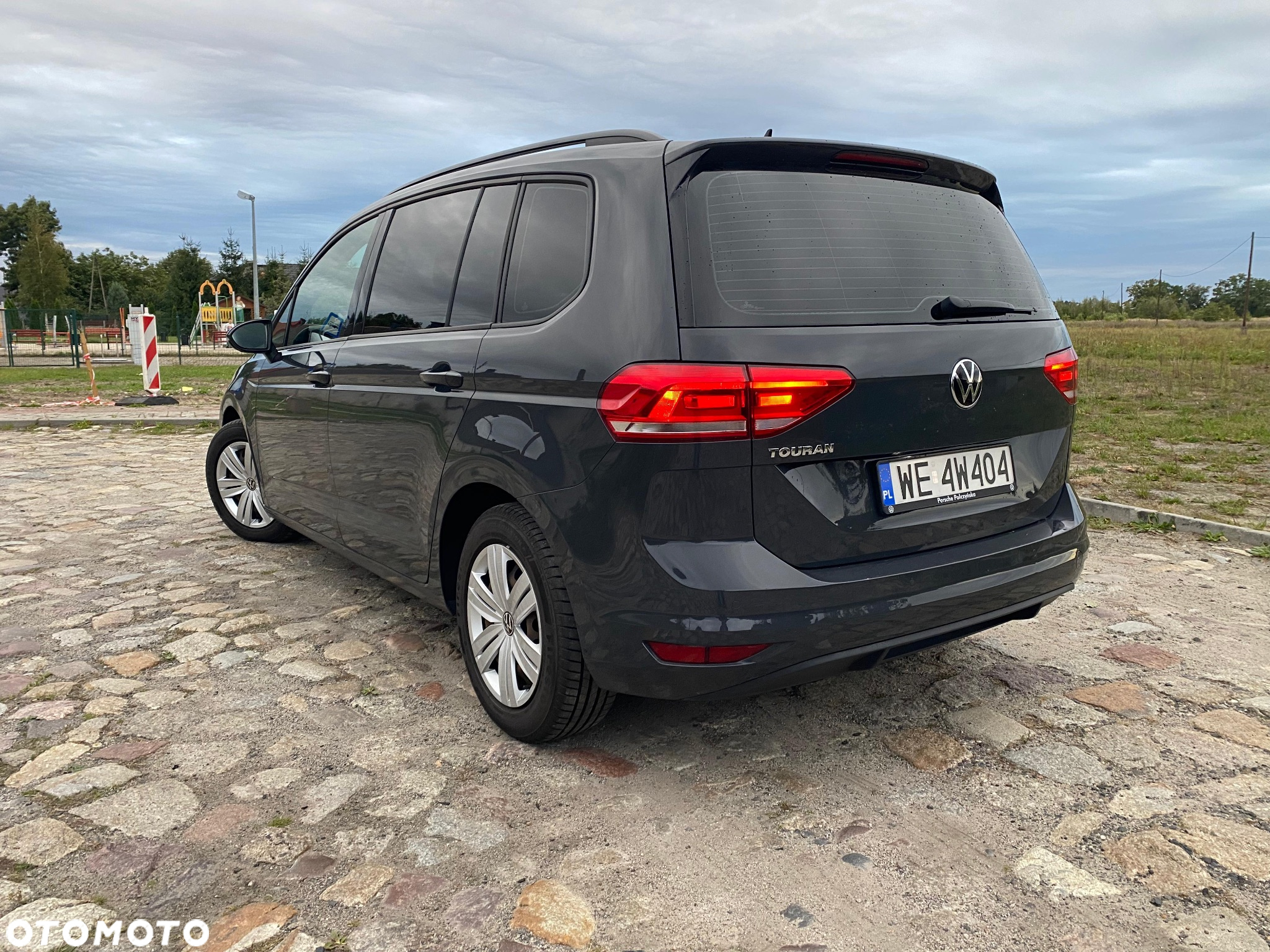 Volkswagen Touran 1.5 TSI EVO Trendline - 2