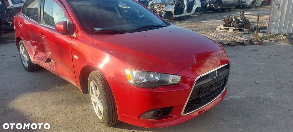 Mitsubishi Lancer x 1,8 wentylator obudowa komplet - 3