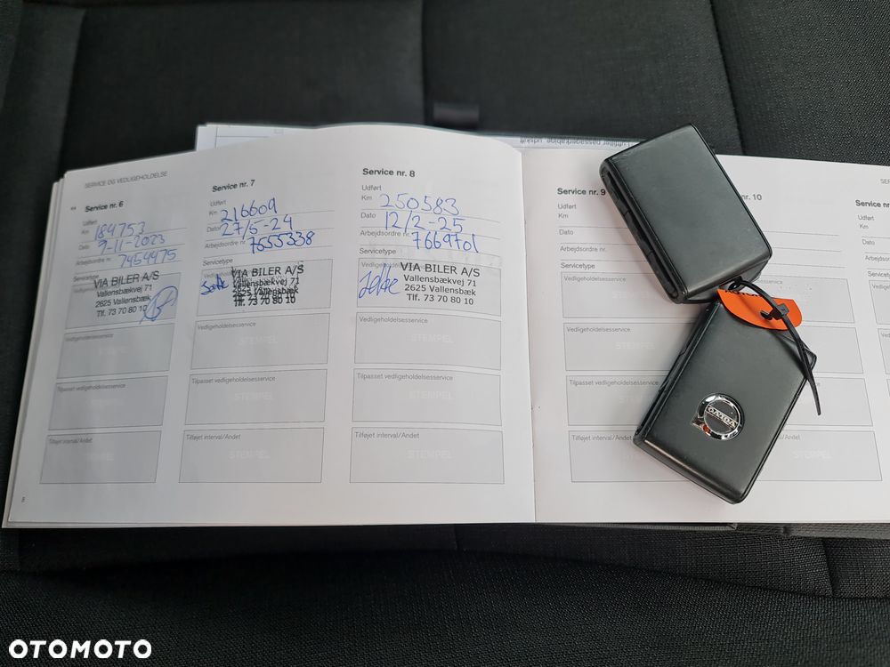 Volvo XC 40 D3 AWD Geartronic Momentum Pro - 12