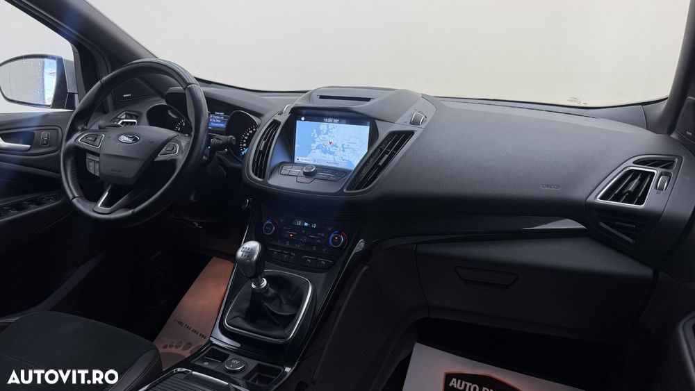Ford Kuga 1.5 EcoBoost 2WD Titanium - 13