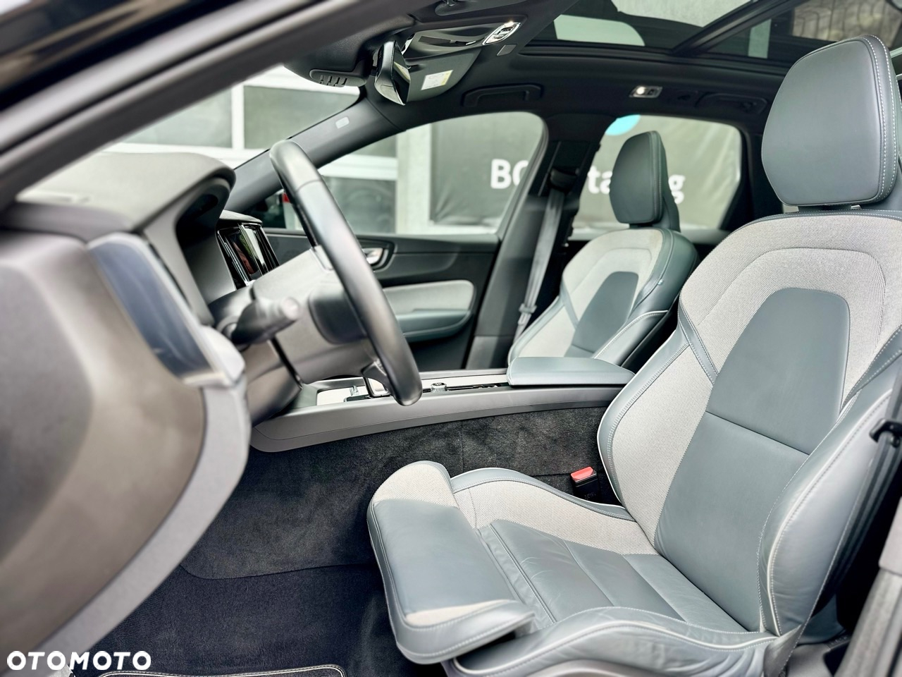 Volvo XC 60 T6 AWD Plug-In Hybrid R-Design - 15