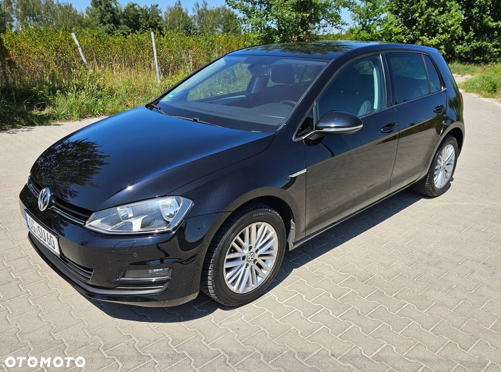 Volkswagen Golf 1.2 TSI BMT Comfortline - 11