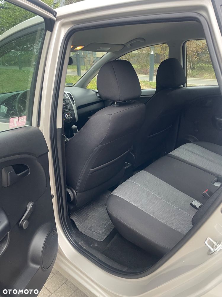 Kia Venga 1.6 M - 11
