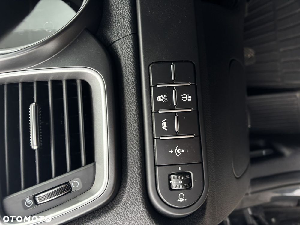 Kia XCeed 1.5 T-GDI M - 22