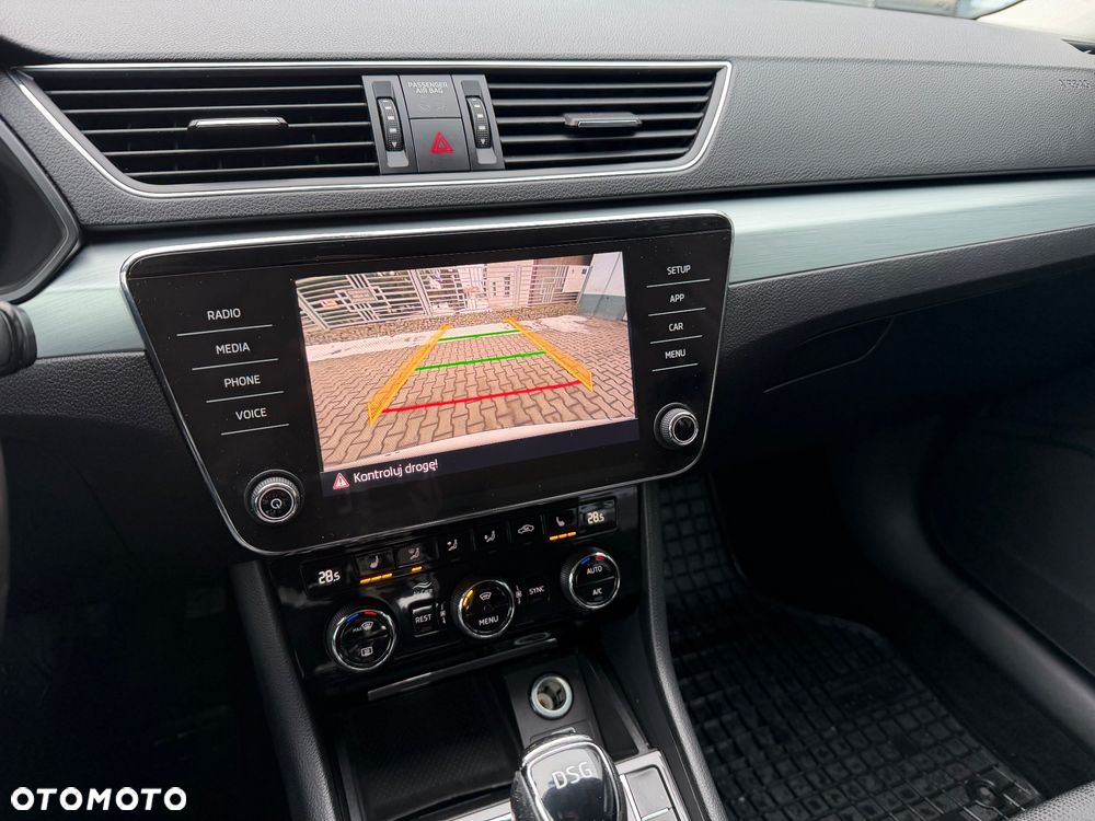 Skoda Superb 2.0 TDI Style DSG - 18