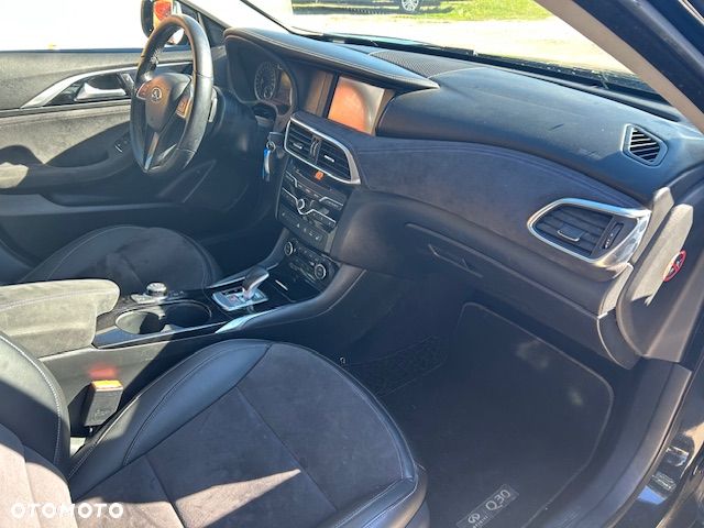 Infiniti Q30 1.5d Luxe 7DCT - 6