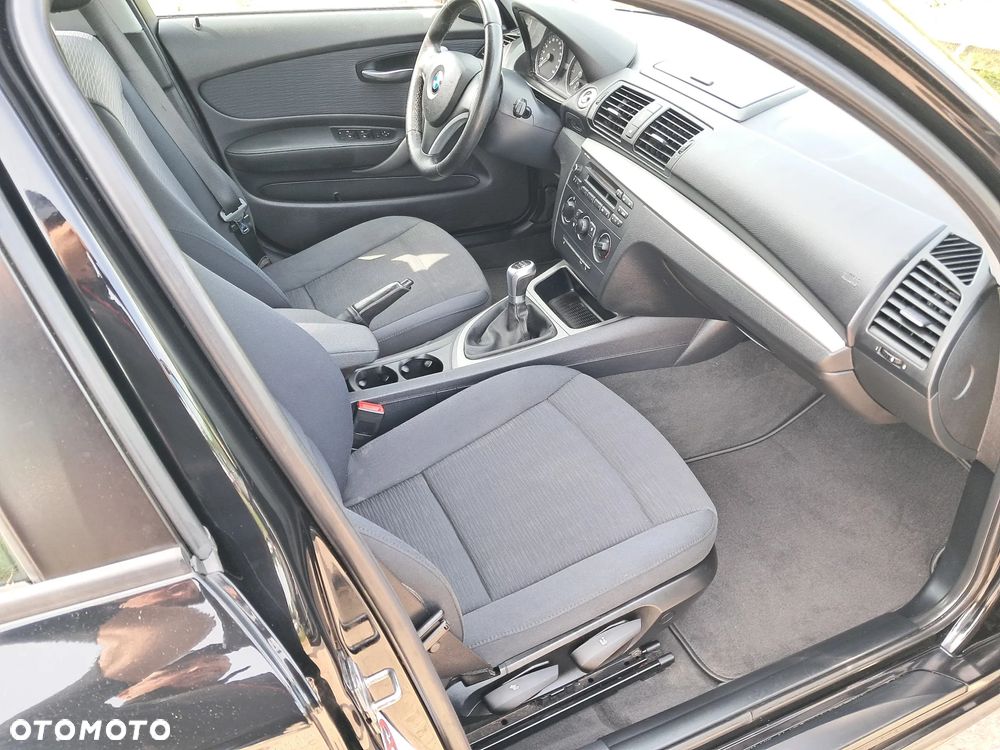 BMW Seria 1 - 18