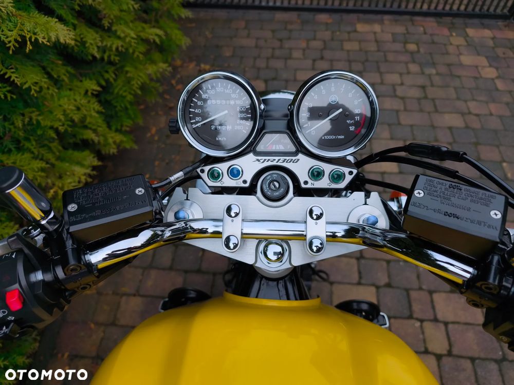 Yamaha XJR - 2