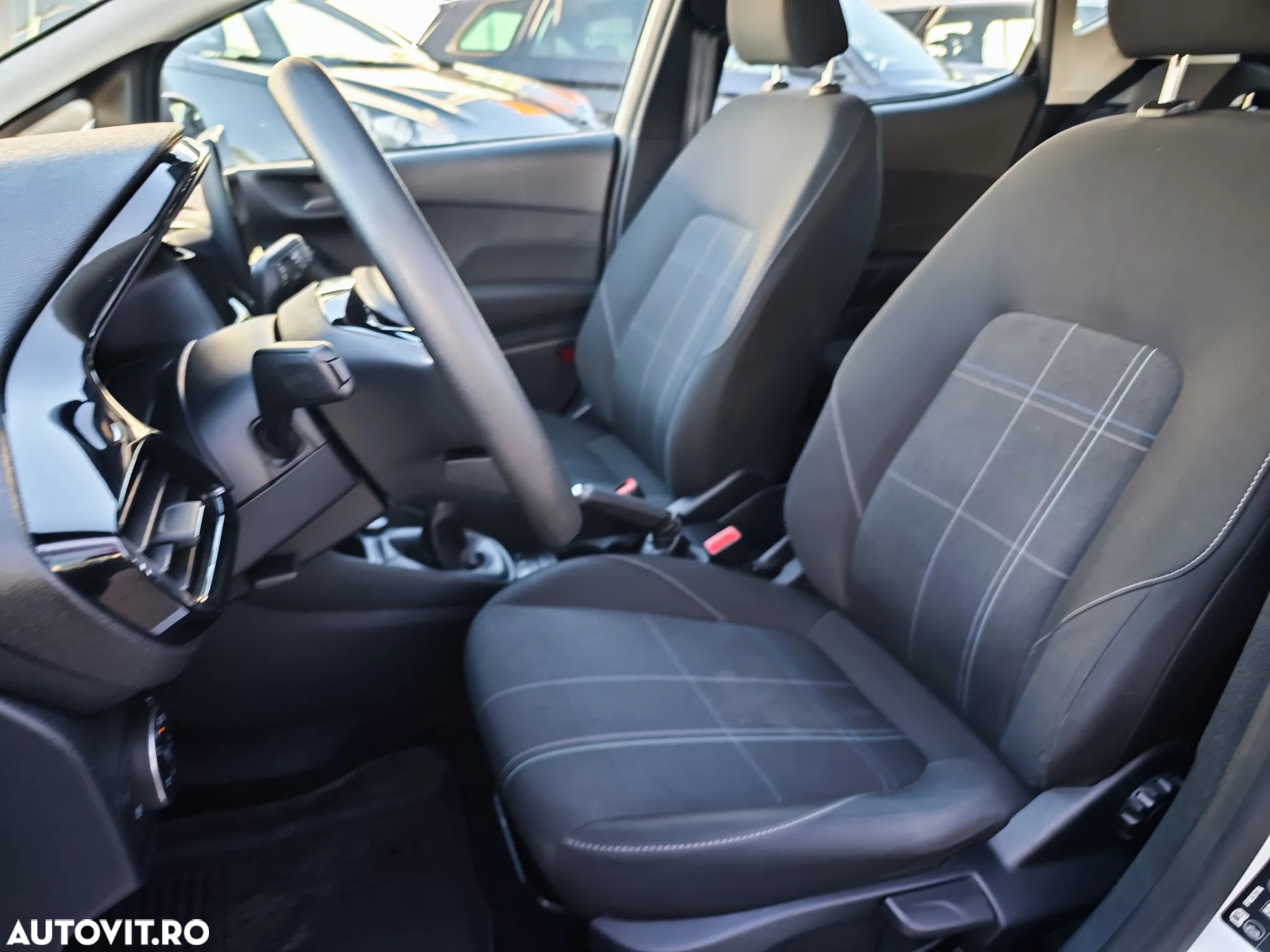 Ford Fiesta 1.1 Trend - 11