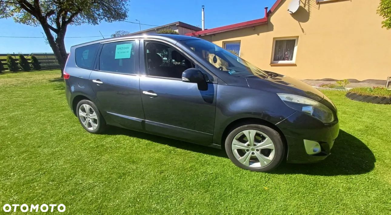 Renault Grand Scenic - 1