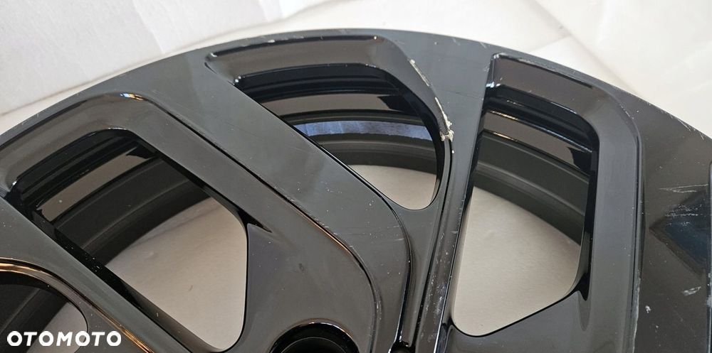 FELGA BMW i3 5X19 19 IS28 5X112 - 11