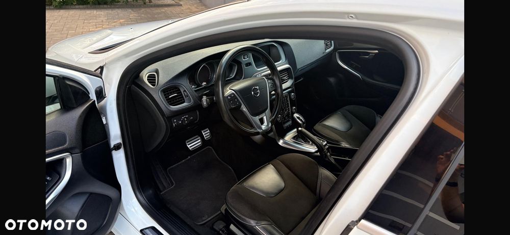 Volvo V40 D2 Geartronic RDesign - 10