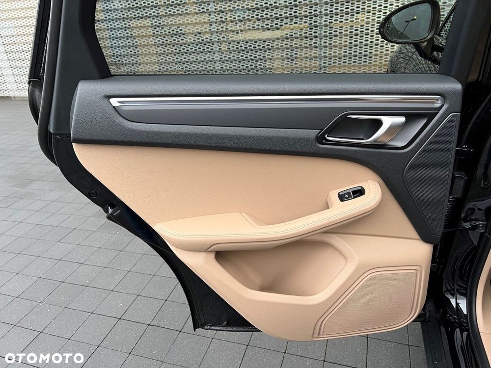 Porsche Macan - 19