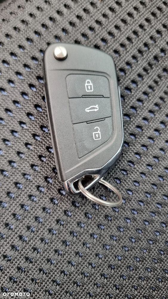 Citroën C4 HDi 110 FAP VTR - 31
