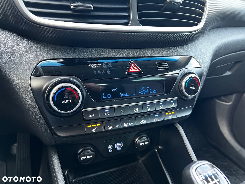 Hyundai Tucson blue 1.6 GDi 2WD Navi - 21