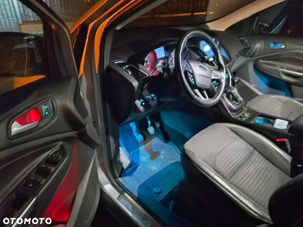 Ford Kuga 2.0 TDCi 4WD Titanium - 35