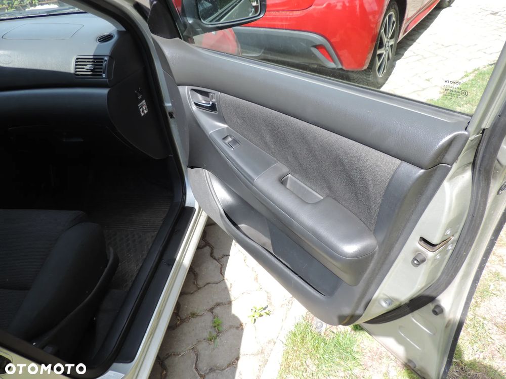 Toyota Corolla 1.4 D-4D Terra - 4