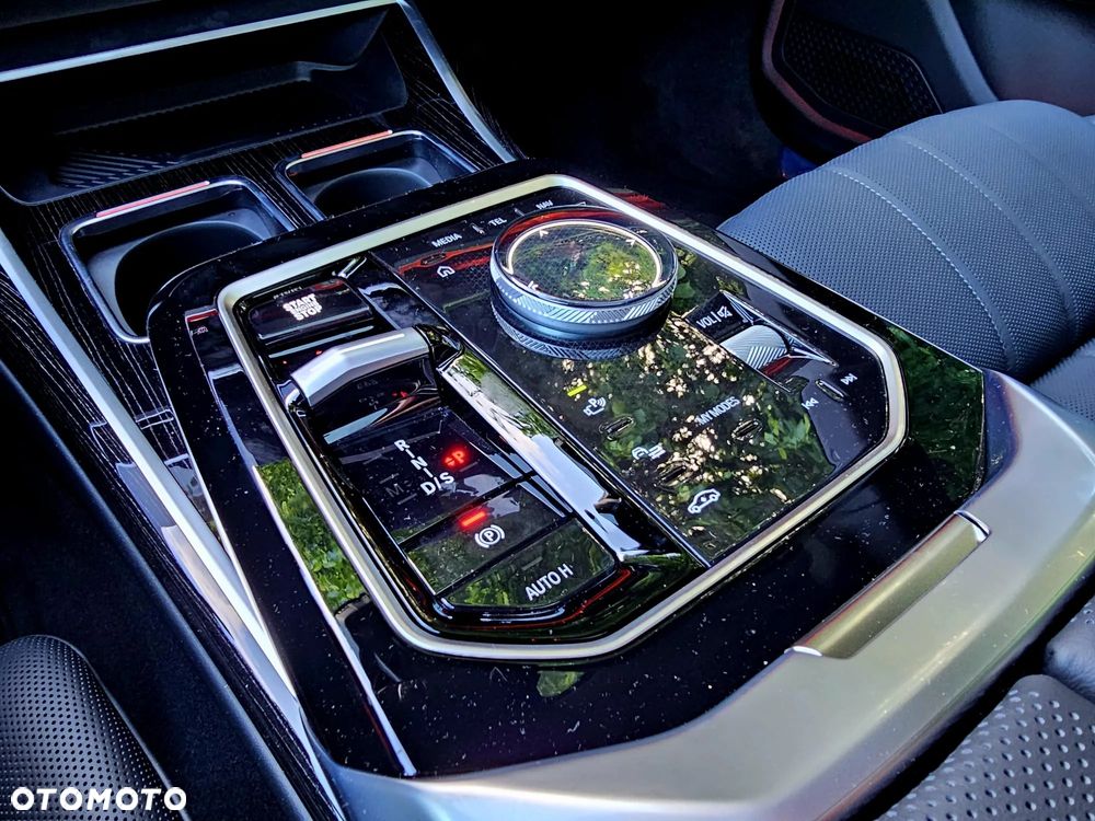 BMW Seria 7 - 21