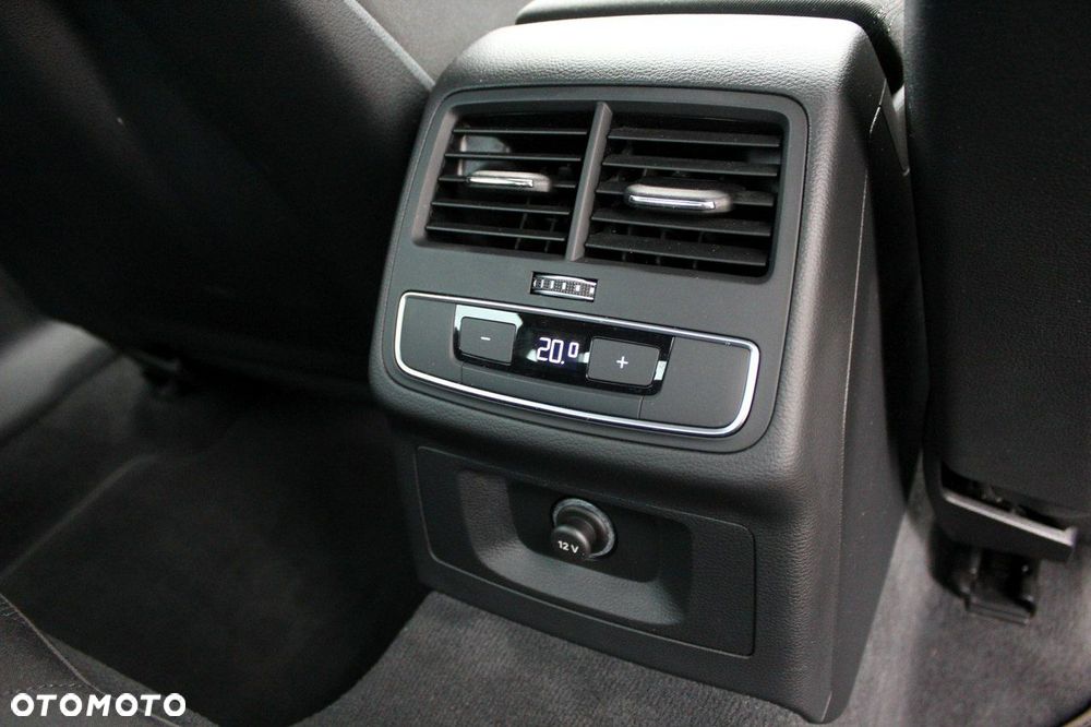 Audi A4 Limousine - 18