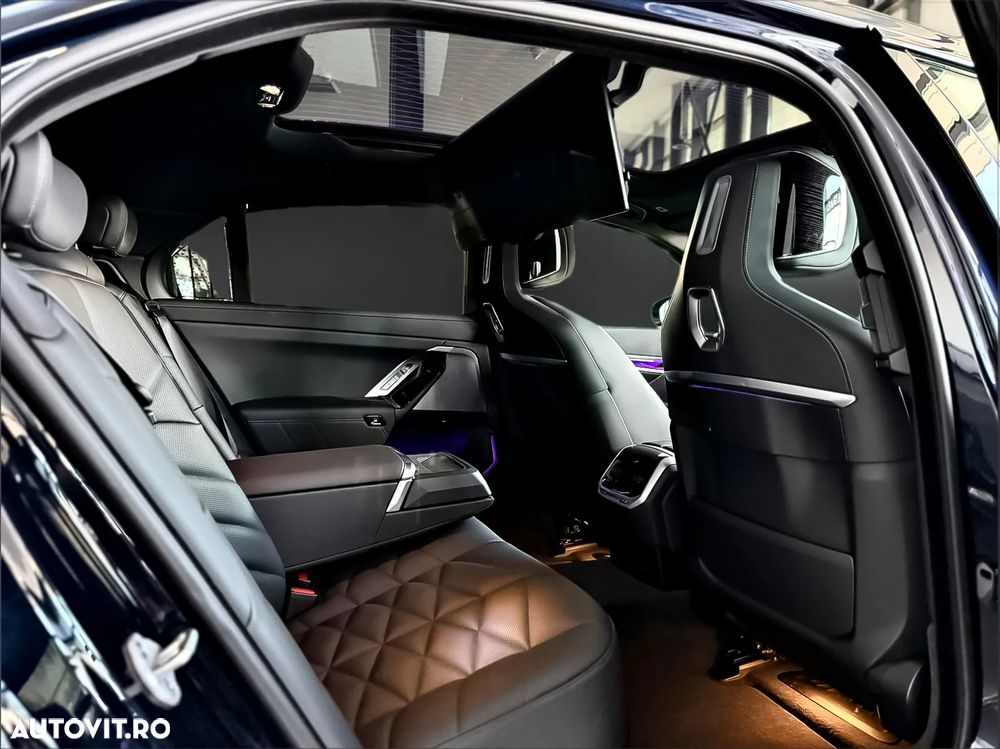BMW Seria 7 - 13