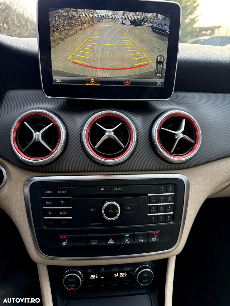 Mercedes-Benz CLA - 27