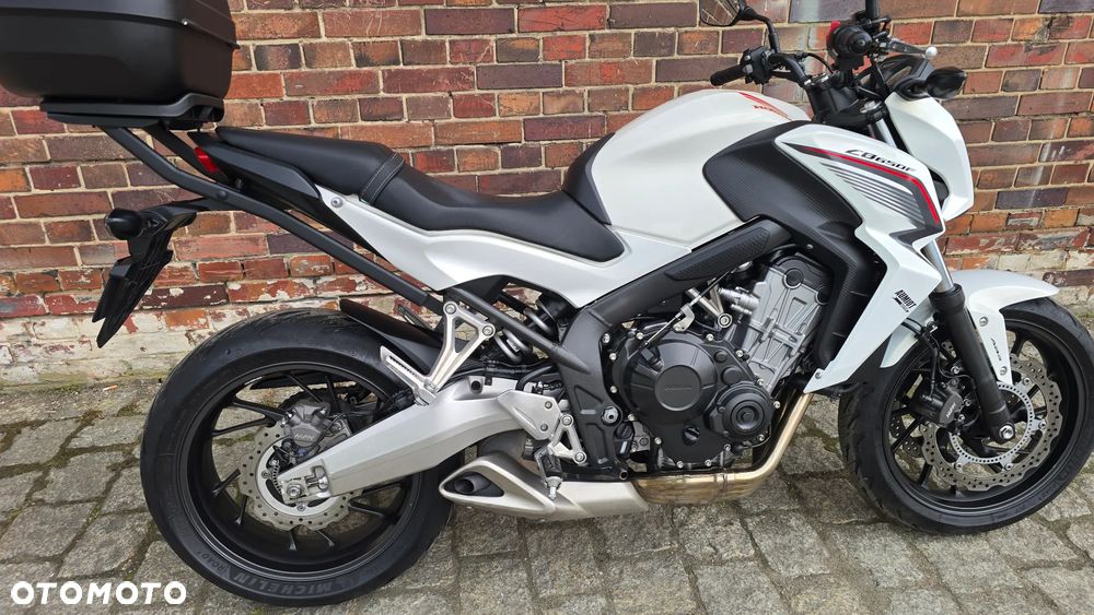 Honda CB - 23