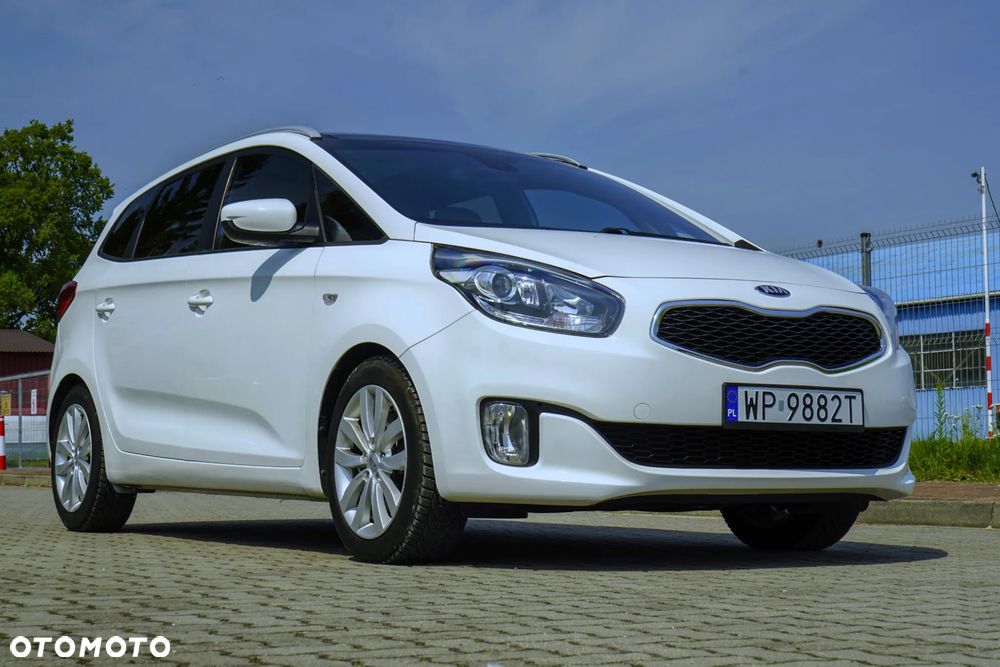 Kia Carens 1.7 CRDi L DCT - 1