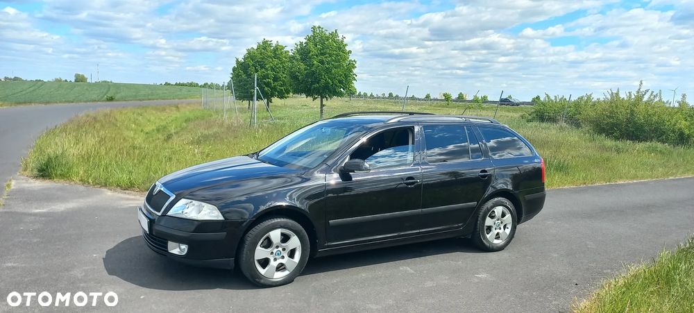 Skoda Octavia 1.6 Ambiente - 1