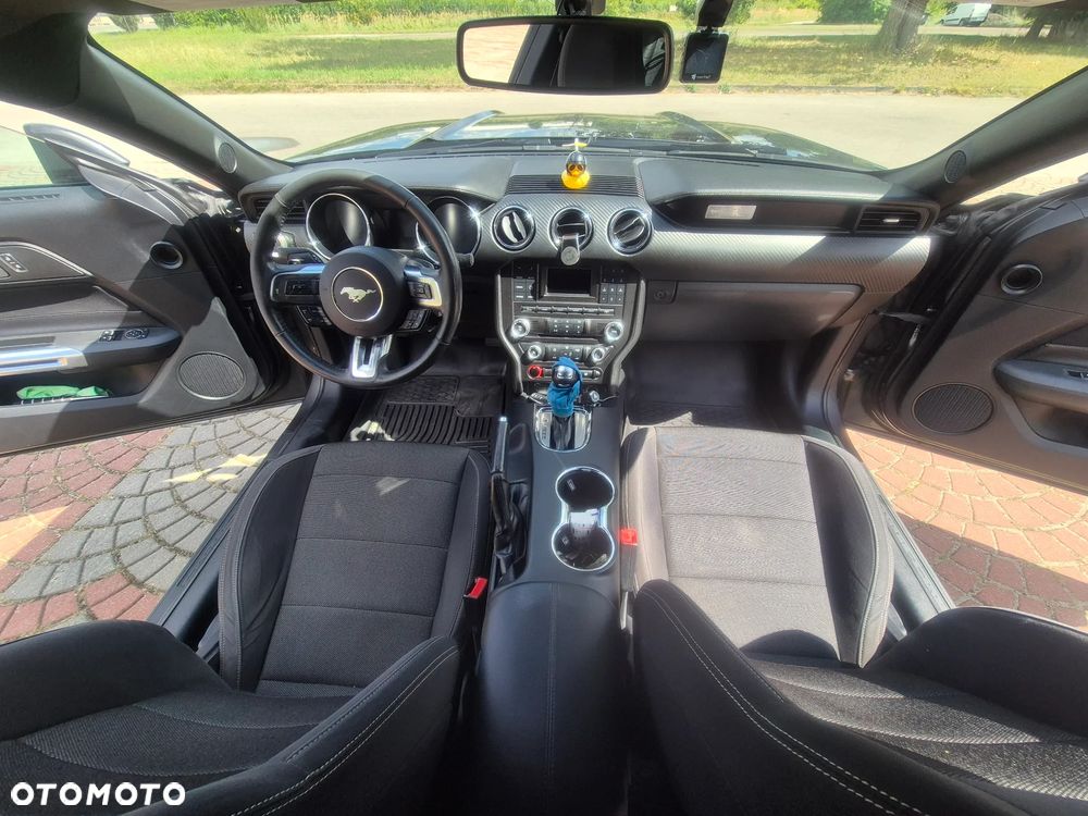 Ford Mustang 3.7 V6 - 12