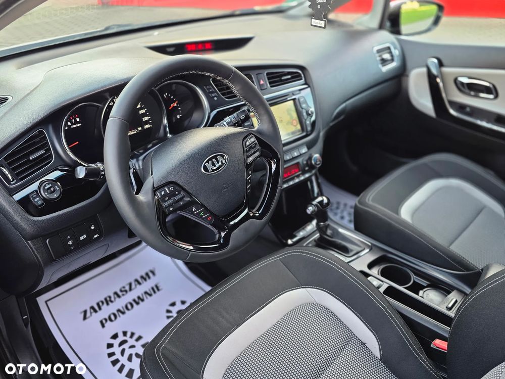 Kia Ceed 1.6 GDI DCT Platinum Edition - 12