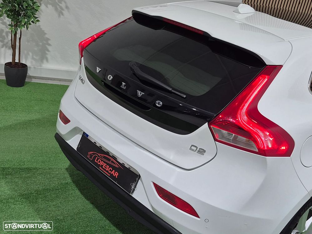 Volvo V40 1.6 D2 Momentum Eco - 8