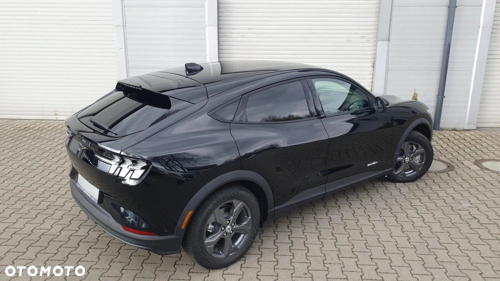 Ford Mustang Mach-E 75kWh RWD - 13